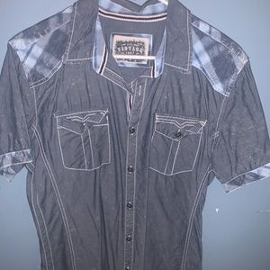 Men’s casual button down tshirt.